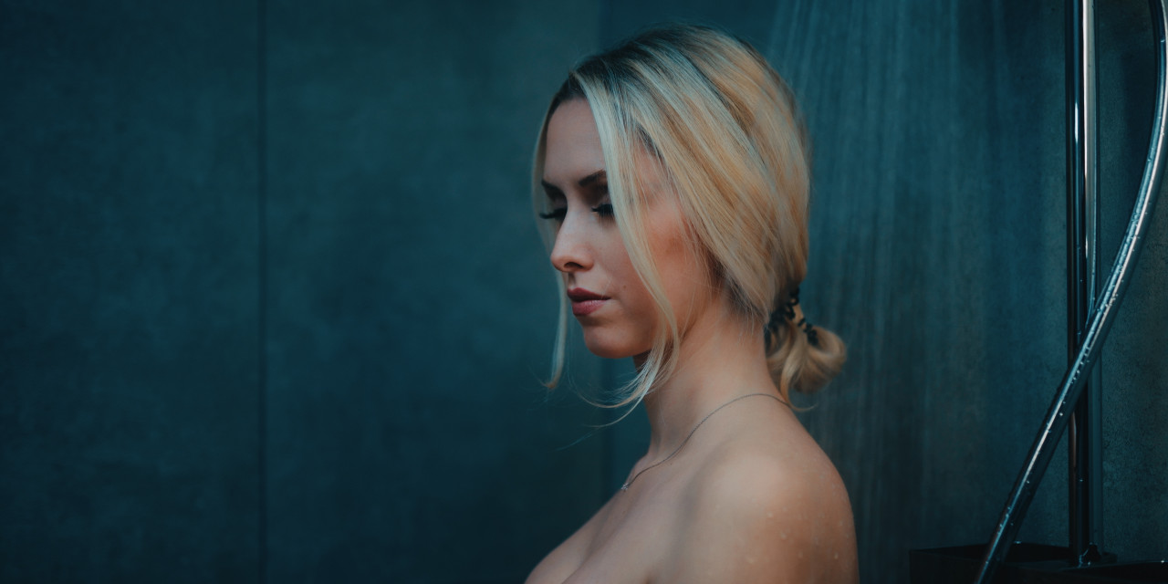 Frame aus Prime Video Serie "TOXISCH".