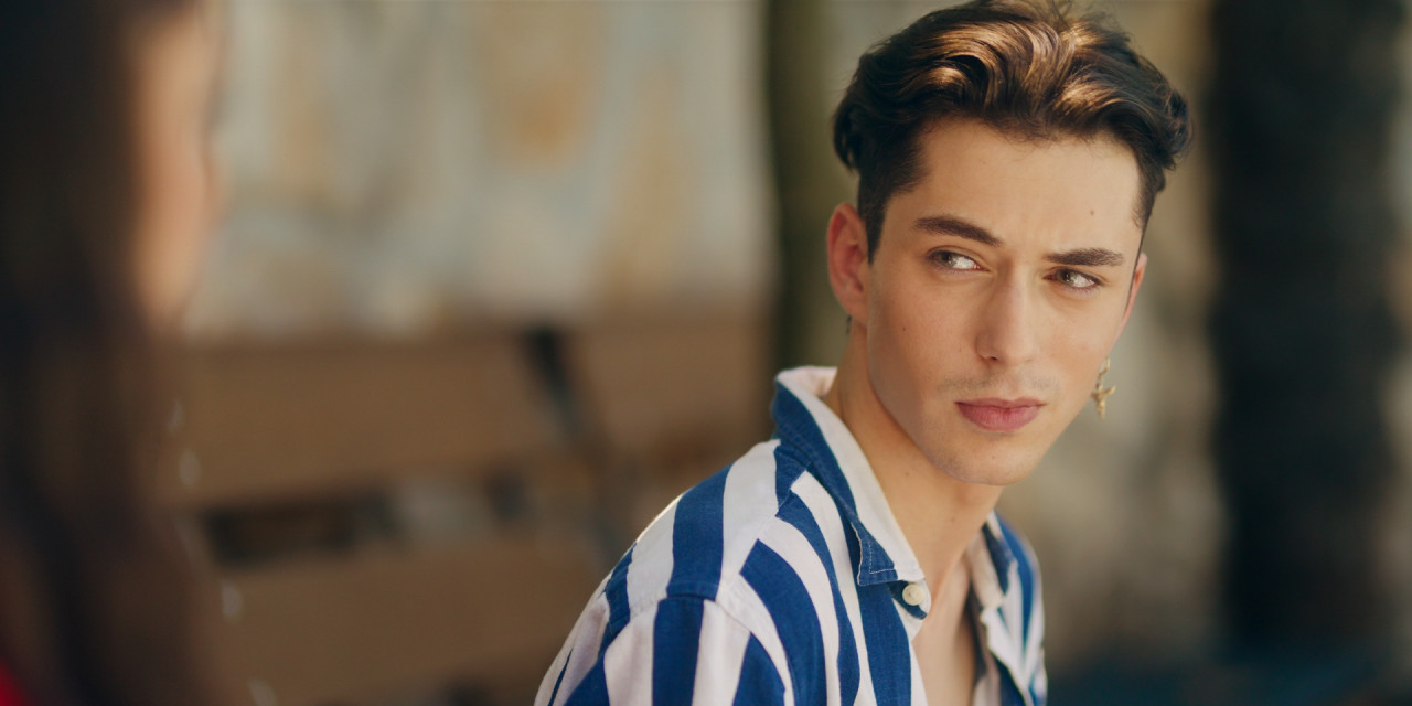 Nahaufnahme von Can Günaydi. Frame aus RTL+ Serie "Villa der Liebe"